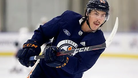 Oilers sign Nugent-Hopkins to eight-year contract