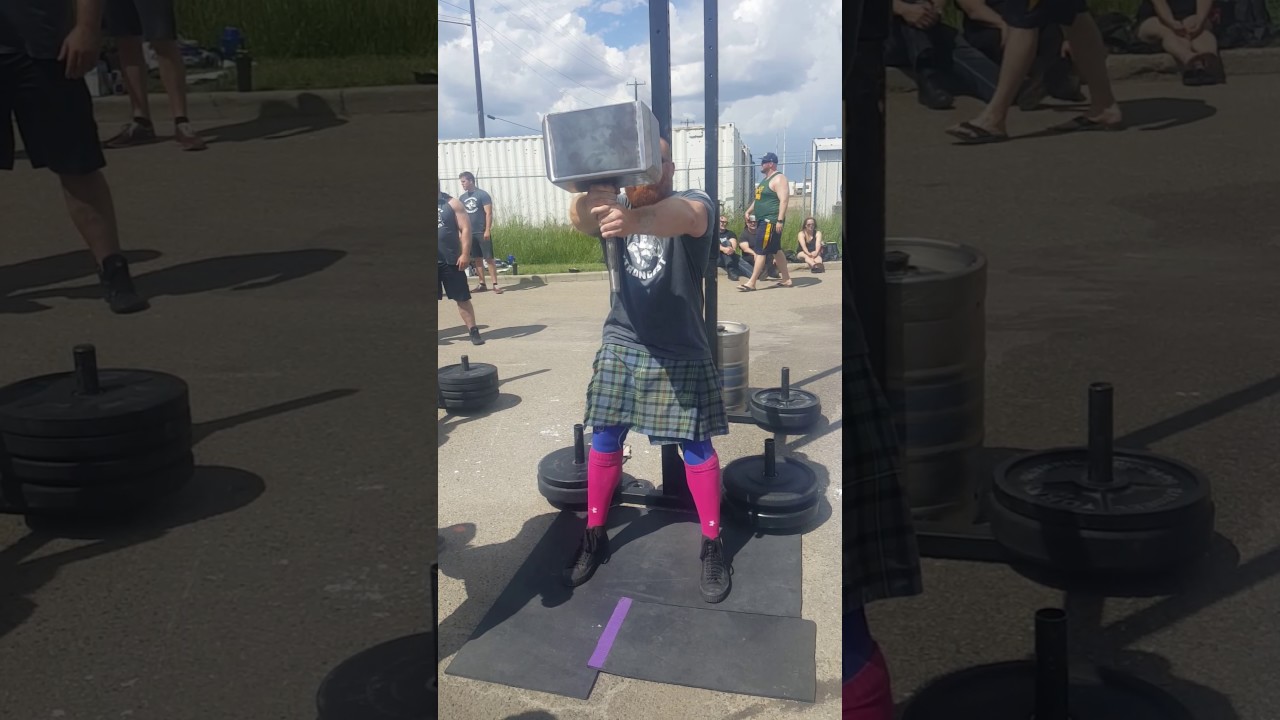 55 lb Hammer hold at edmontons strongest man 2017 YouTube