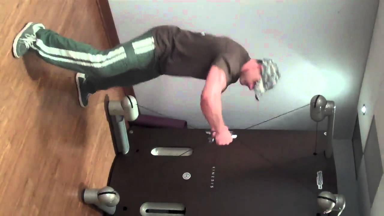 Kinesis Alternating Step Trunk Rotation - YouTube