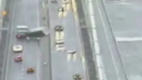 Lorry blows over on Forth Bridge in Scotland
