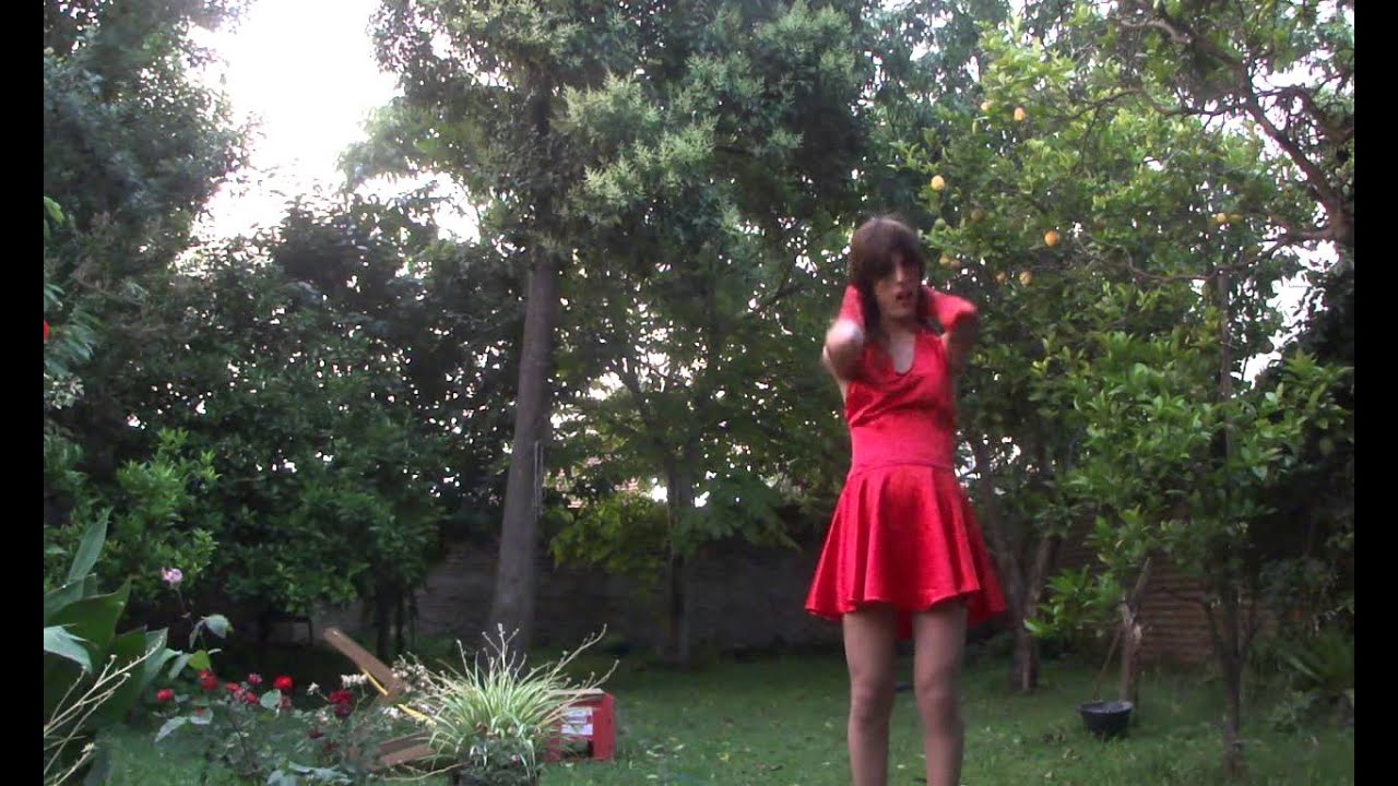 Romina Aino Salida 15-12-12. Enzamble 80s party.