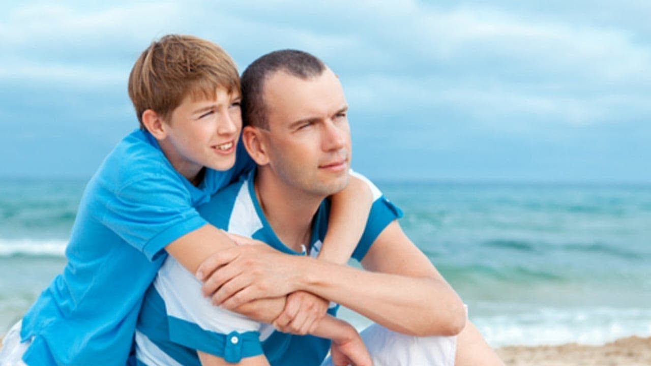 Папе и сыну 27 лет. Отец и сын подрост. Отец и сын на море. Фотосессия отец и сын. Фотосессия с сыном.