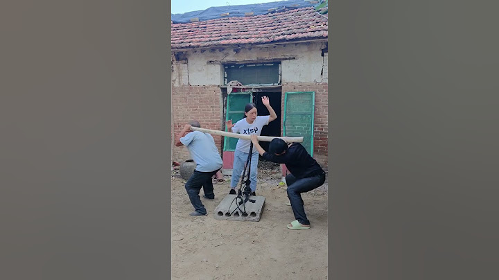 The father-in-law’s behavior is touching and the positive energy of a family