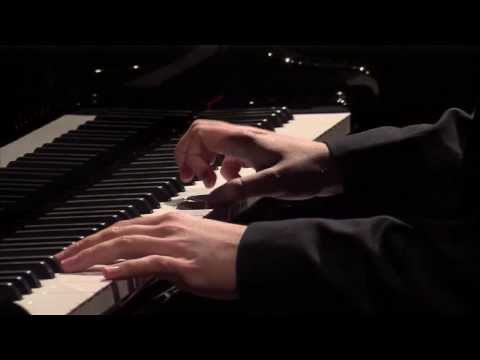 Haydn Sonata in C major Hob XVI:50 played by Ben Schoeman