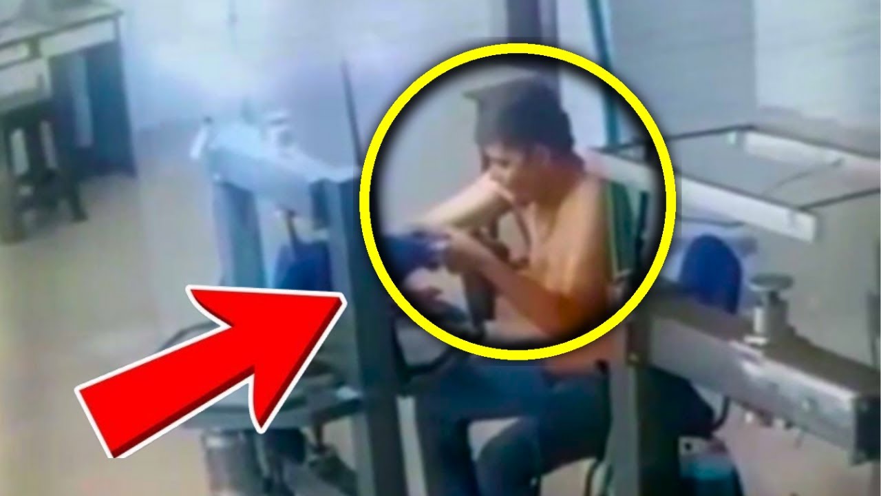 💀 MACHINE ACCIDENT HAND CAUGHT!