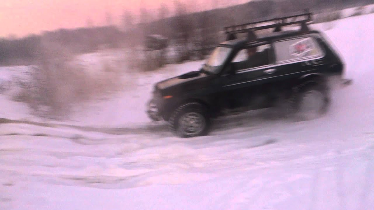 Нива или квадроцикл на ратраках, Lada Niva vs Quadracycle with ratrac ...