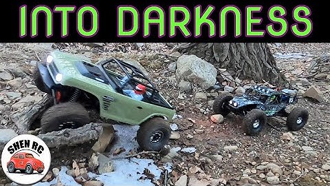 Axial scx10II VS Vaterra Twin hammers crawling into the darkness