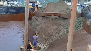 How do people unload sand from a ship? | satisfying Video