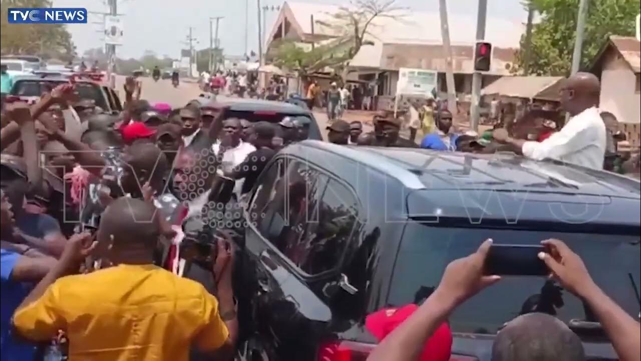 WATCH: Police Allegedly Barricade Benue APC Secretariat, Stop Meeting