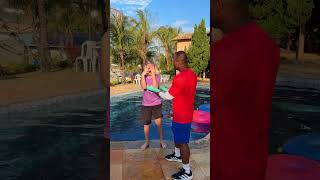 Se Errar A Pergunta Cai Na Piscina Turma Da Sophia