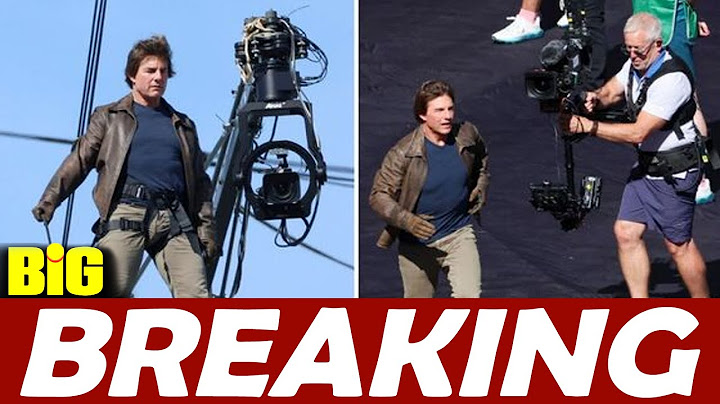 Tom Cruise performed an impressive 'epic stunt' at the closing ceremony of the Olympics.