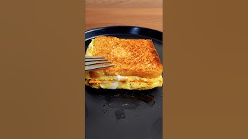 simple and delicious egg cheese sandwich! #breakfastsandwich #cooking