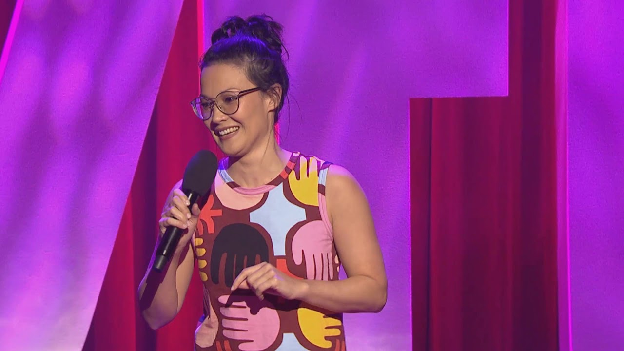 Lizzy Hoo – Stand Up