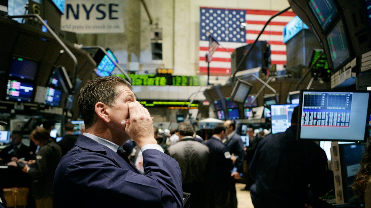 Markets Slump After Goldmans’ Stock Valuation Warning