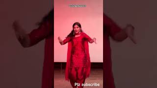 Girl Stunning Dance In Auditorium 😍