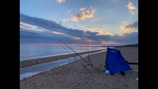 Fishing AT Cogden on the Chesil Beach - Plaice fishing using loop and pulley rigs