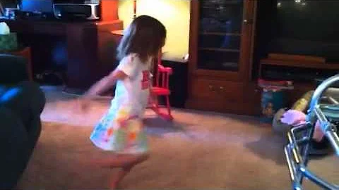 Anella dancing