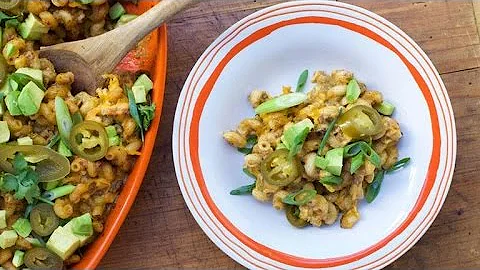 Jeanettes Turkey Chili Verde Mac n Cheese