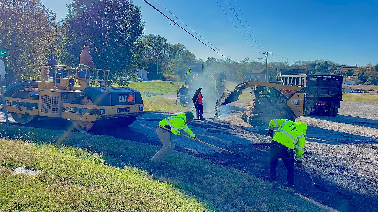 Part two road paving on the back streets of Woodbury, TN the finishing