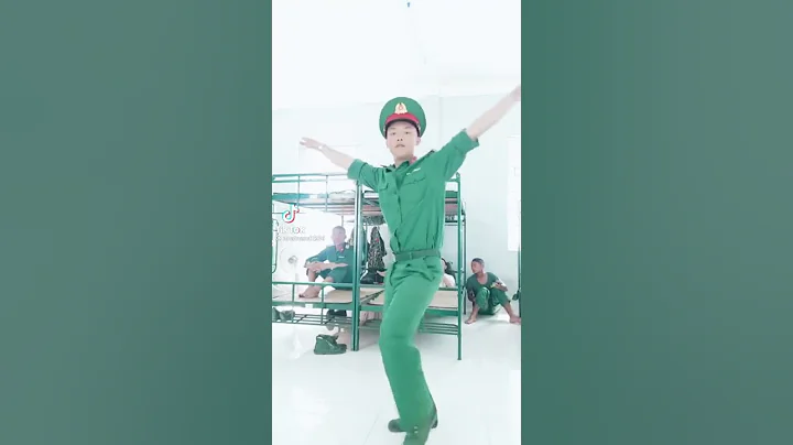 Chú bộ đội nhảy