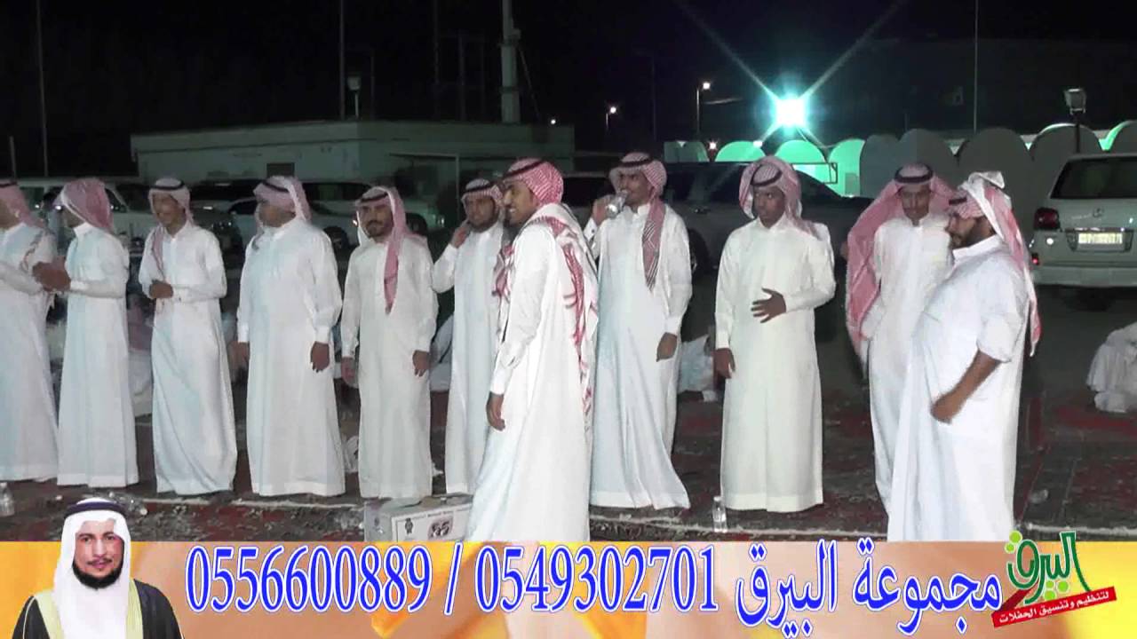 طاروق بين الشاعرين مبروك الحربي وباسل الشريف في حفل زواج الشاب عبدالعزيز مساعد المعبدي