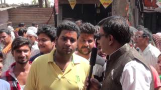 Discussions with the crowd at 2016 Ujjain Kumbh Mela