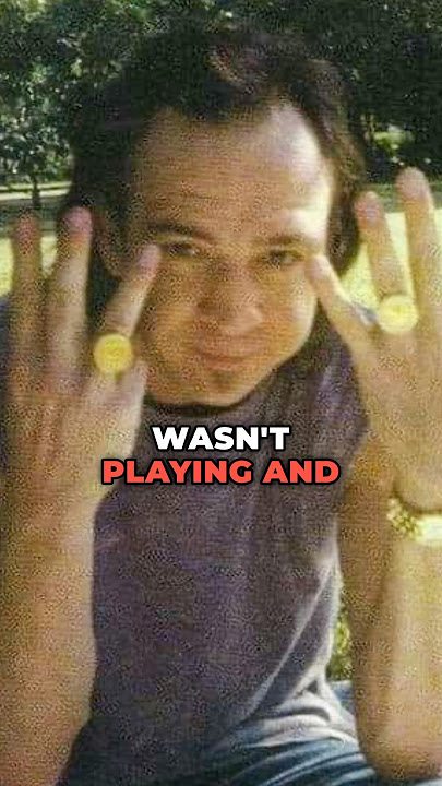 Why Stevie Ray Vaughan Had To Glue His Calluses To His Fingers #srv #stevierayvaughan #guitar #rock