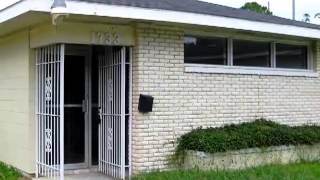 1733 Moeling St video tour