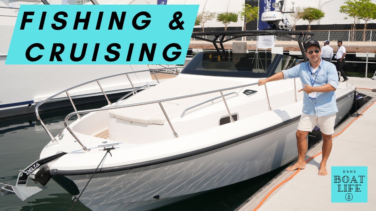 ⁣Fishing/Cruising Crossover - The Silvercraft 32WA with twin outboards