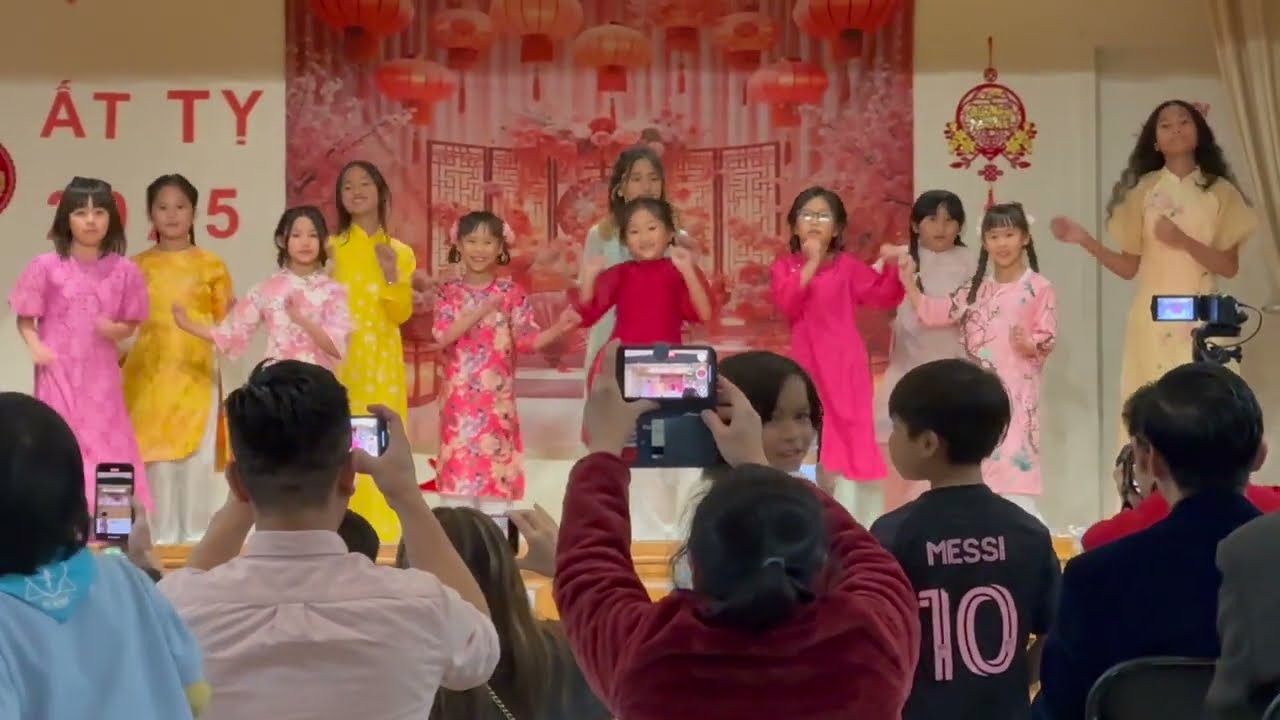 TNF Ấu Tết Dance Performance 2025