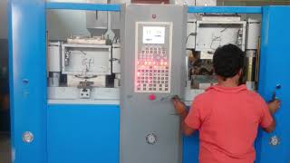 PVC SHOE SOLE MOLDING MACHINE,2COLORS,2 STATIONS with energy saving hydraulic,adjustable screw rpm.