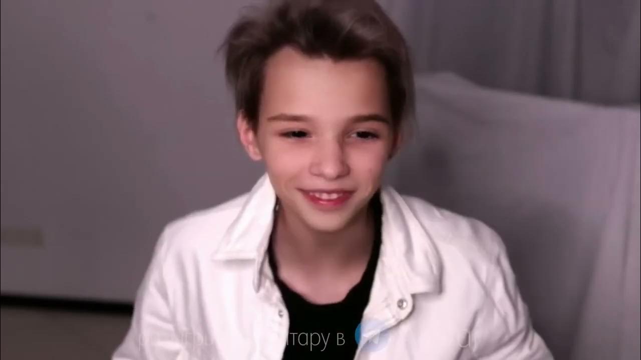Малыш и смешное слово 😅 / АкСтар / нарезки - YouTube