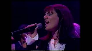 Vanessa Amorosi - Turn To Me (live on Rove 13 Nov 2001)