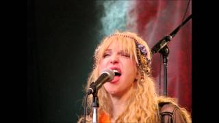 Famous Hole - Live Brixton Academy 1995 Wealth