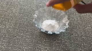 Membersihkan Sofa Sendiri Di Rumah , Tips Supaya Sofa Wangi Bebas Bau Apek.