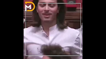 ممثلة الأفلام الإباحية مايا خليفة خلال لقاء في جامعة أكسفورد أنا دمي فلسطيني 