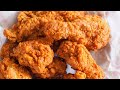 Pollo Frito Crujiente Estilo KFC con Ensalada de repollo Cremosita y Papas Fritas