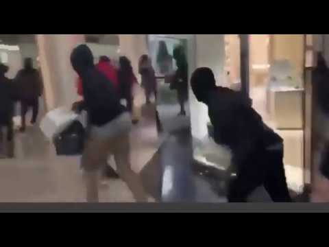 Looting Louis Vuitton store (riots) - YouTube