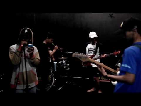 DHYO HAW - ada aku disini cover by HISTORY FOR FRIENDS (melodic punk) new version