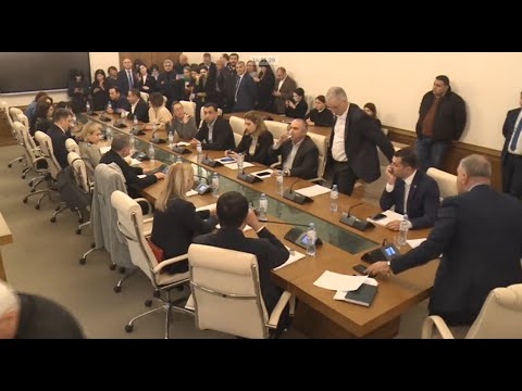 რისთვის ზიხარ მაგ თანამდებობაზე? გაგვეცი პასუხი! -ოპოზიცია სარჯველაძეს