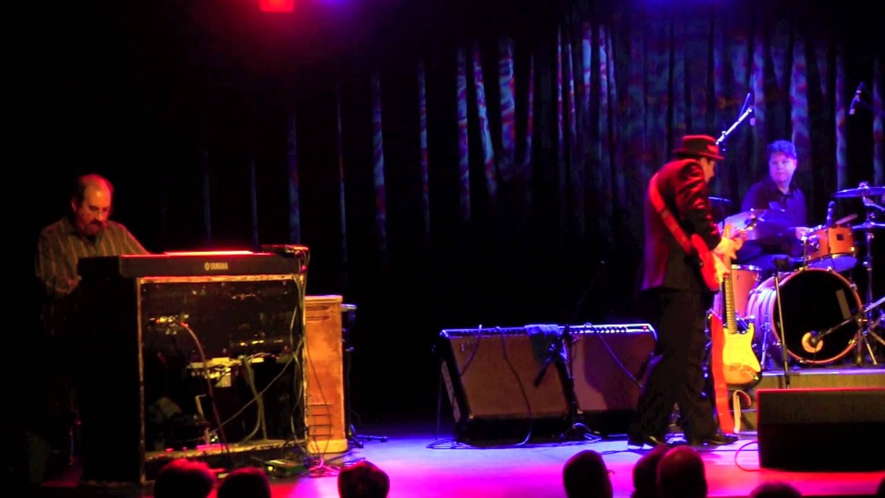 Ronnie Earl 08 Blue Ocean Music Hall