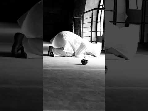 والله إن أسعد الرجال في هذه الدنيا