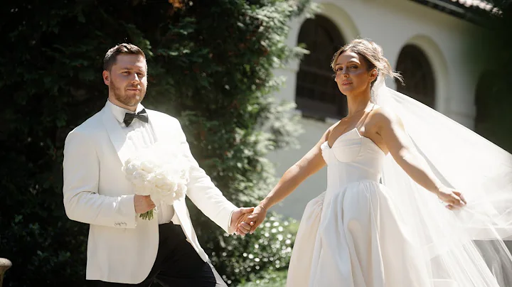 She walked down the aisle to Interstellar | Sydney + Steve Wedding Film