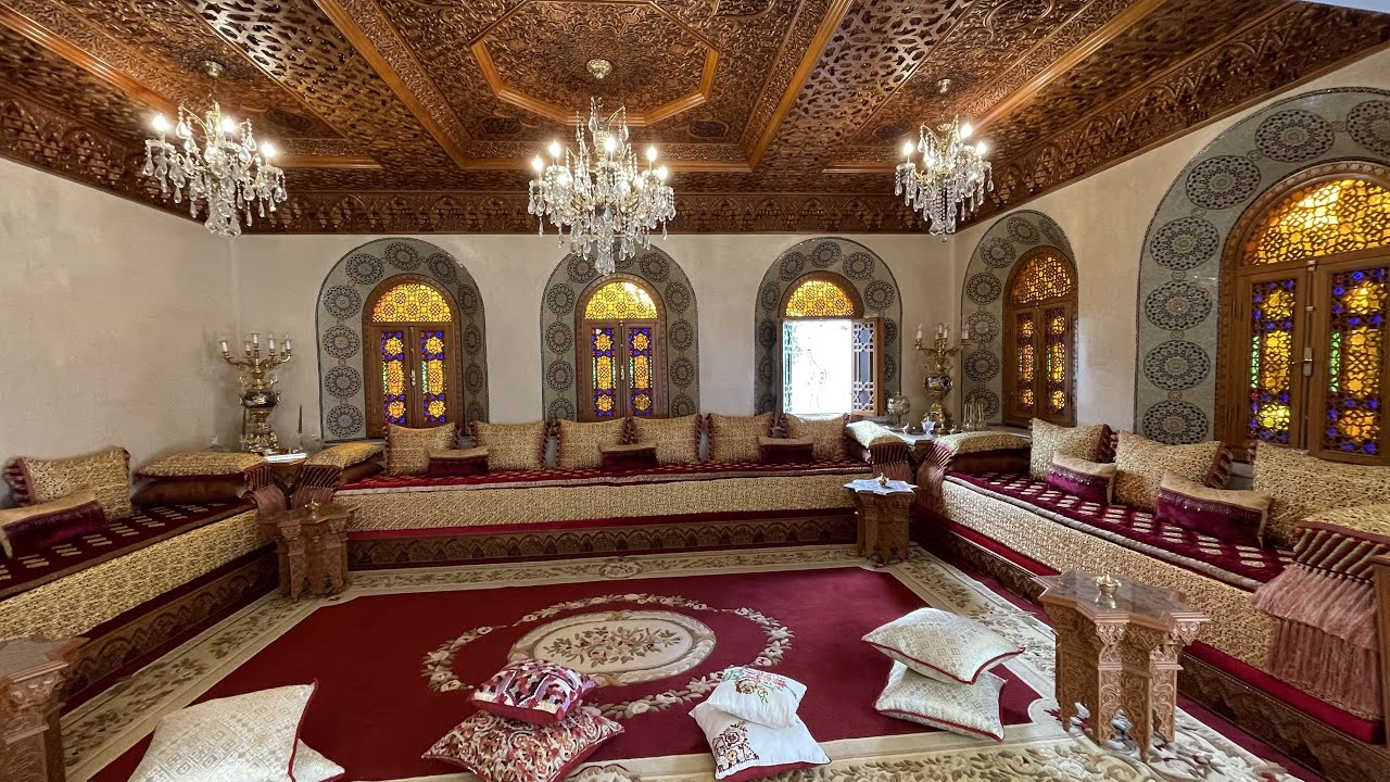 قصر للبيع مجهز بأفخم الأثاث 0636327162 والموقع راقي طريق إيموزار Villa Maroc a vendre a fes