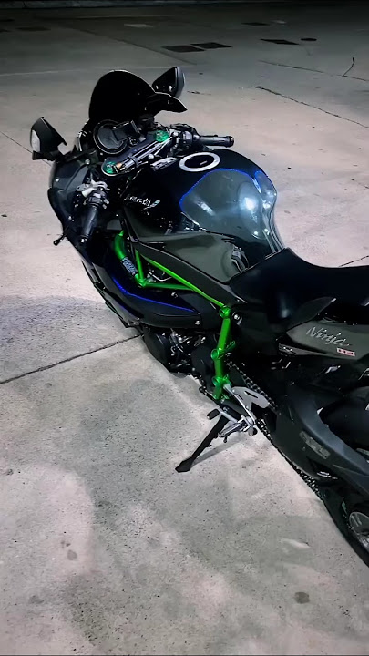 The Insane Engineering of the Kawasaki Ninja H2