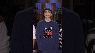 Finn Wolfhard Hosts Snl, Hudson Williams Viral In Milan, Blackpinks Rosé Eating Mochii At Tour