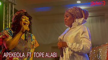 APEKEOLA Ft.TOPE ALABI IN HOT ALUJO PRAISE AS THEY VIBE TOGETHER @ YETUNDE ARE 30TH ANNIVERSARY.