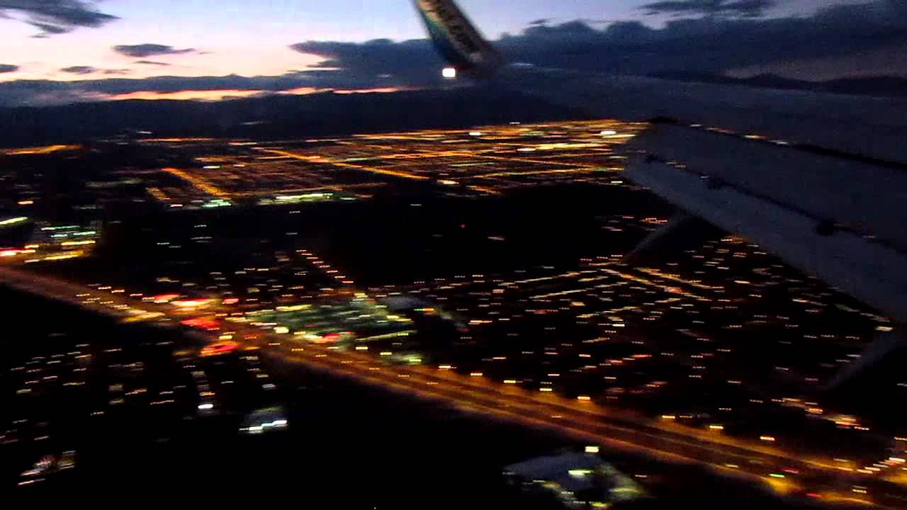 Las Vegas Sin City At Night Landing At Maccaren Airport Hd In 2021 Night City Las Vegas Airplane View