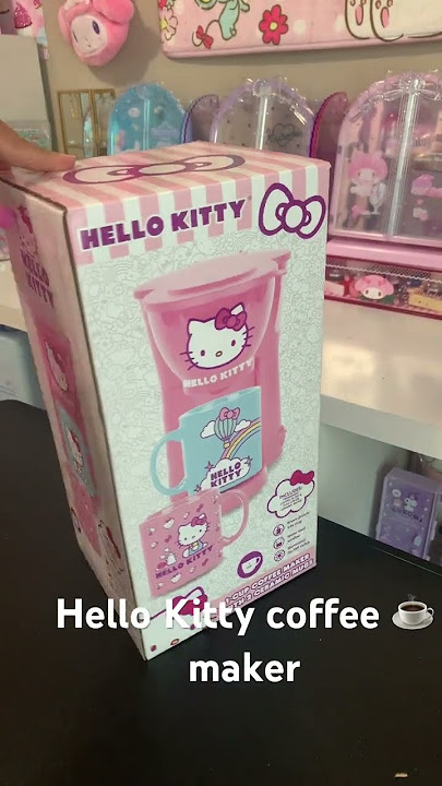 Uncanny Brands Hello Kitty USB-Rechargeable Portable Blender