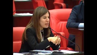 Download lagu İlknur İnceöz Necmettin Erbakan Hoca eşi benzeri olmayan bir demokrasi mücadelesi vermiştir İlknur İnceöz Necmettin Erbakan Hoca eşi benzeri olmayan bir demokrasi mücadelesi vermiştir